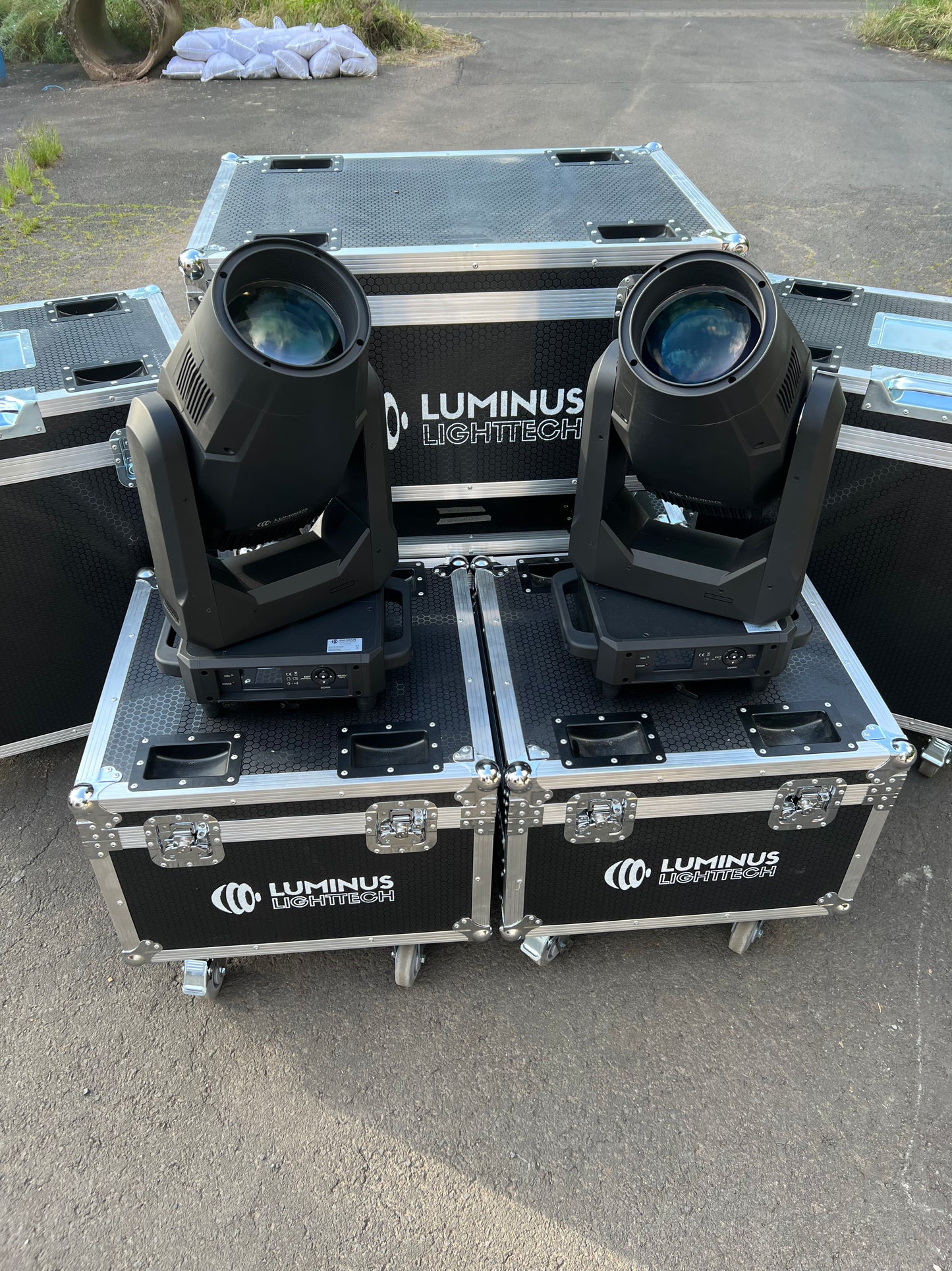 Luminus Lighttech LU400 LED Hybrid BSW Moving Head